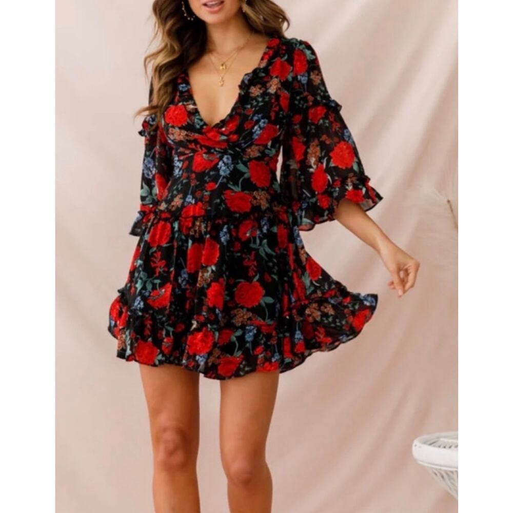 Saints + Secrets Open Back Boho Floral Tiered Ruffle Dress Medium